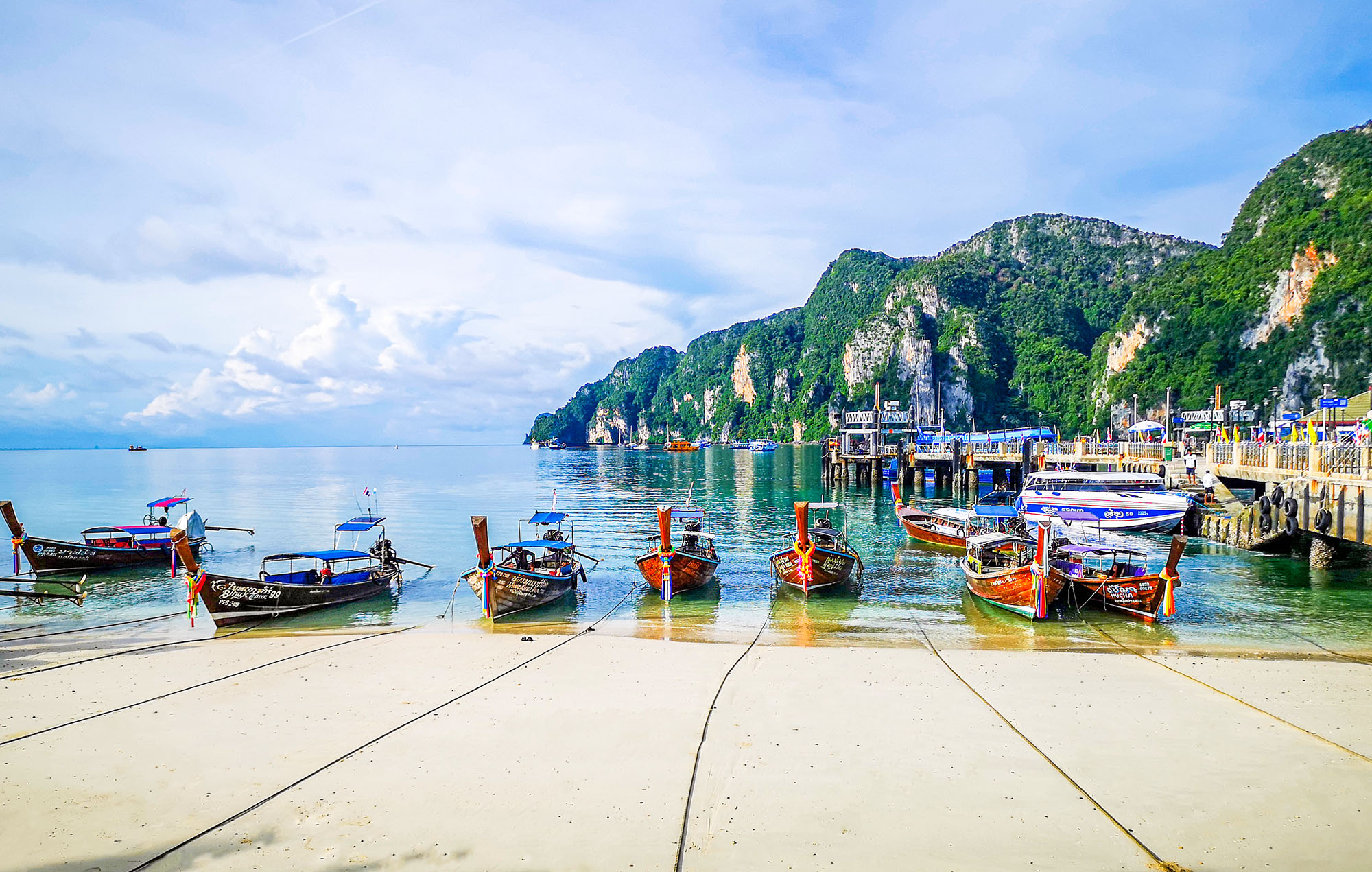 Phuket-Pier-Koh-Lannt-Island-Property-04 Phuket-Pier-Koh-Lannt-Island-Property-04 Panpurie Property Management - Koh lanta Island Property - Krabi property Management panpurie property management Panpurie Property Management Phuket Pier Koh Lannt Island Property 04