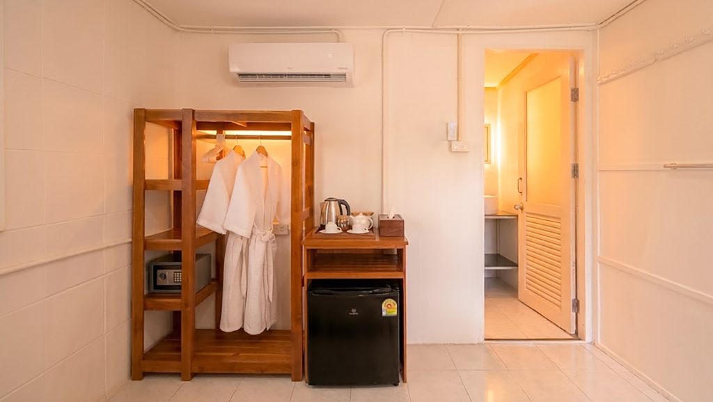 ROOM-05-02-1024x577 ROOM-05-02-1024x577 Accommodations ROOM 05 02 1024x577